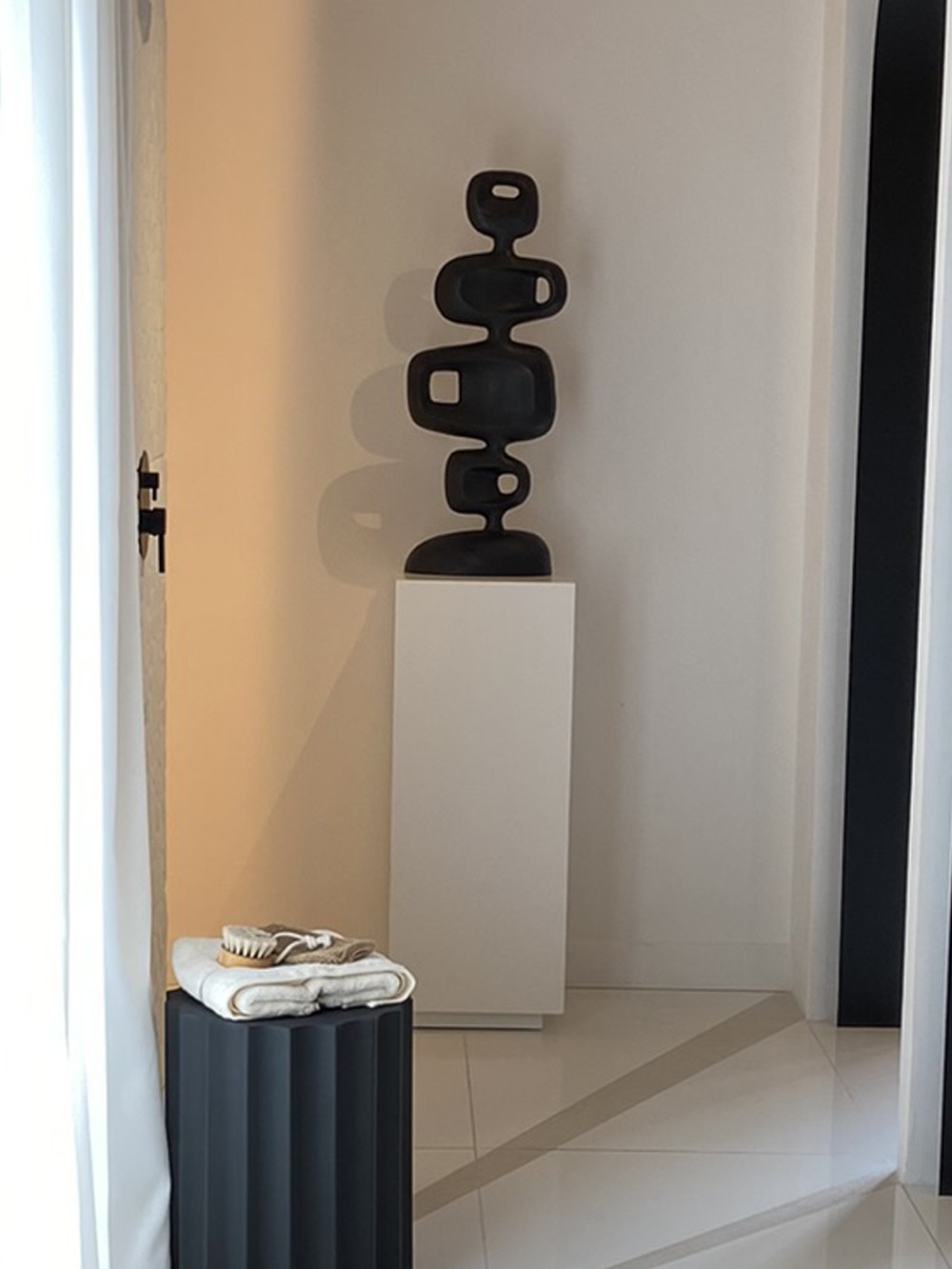 Escultura de cerámica